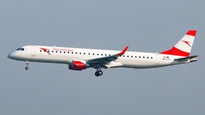 Photo of OE-LWC - Embraer ERJ-195LR operated by Austrian Airlines