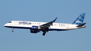 Photo of N324JB - Embraer ERJ-190AR operated by jetBlue Airways