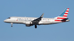 Photo of N421YX - Embraer ERJ-175LR operated by American Eagle (opb Republic Airways)