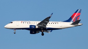 Photo of N882RW - Embraer ERJ-170LR operated by Delta Connection (opb Republic Airways)