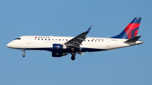 Photo of N242JQ - Embraer ERJ-175LR operated by Delta Connection (opb Republic Airways)
