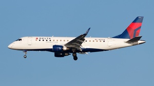 Photo of N213JQ - Embraer ERJ-175LR operated by Delta Connection (opb Republic Airways)