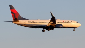 Photo of N371DA - Boeing 737-832 operated by Delta Air Lines