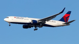 Photo of N178DN - Boeing 767-332(ER) operated by Delta Air Lines
