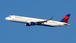 Photo of N308DN - Airbus A321-211 operated by Delta Air Lines