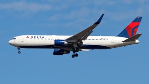 Photo of N171DZ - Boeing 767-332(ER) operated by Delta Air Lines