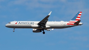 Photo of N115NN - Airbus A321-231 operated by American Airlines