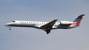 Photo of N918AE - Embraer ERJ-145LR operated by American Eagle (opb Envoy Air)