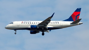 Photo of N810MD - Embraer ERJ-170SU operated by Delta Connection (opb Republic Airways)