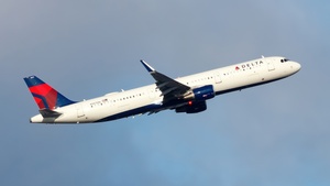 Photo of N357DN - Airbus A321-211 operated by Delta Air Lines