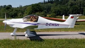 Photo of D-EWSH - Colomban MC-100 Ban-Bi operated by Private