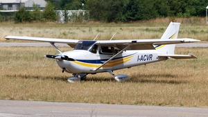 Photo of I-ACVR - Cessna 172S Skyhawk SP operated by Aeroclub di Verona