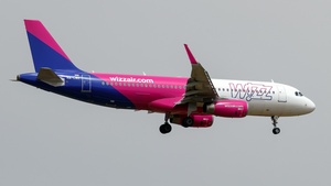 Photo of HA-LWZ - Airbus A320-232 operated by Wizz Air