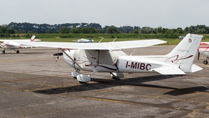 Photo of I-MIBC - Cessna 172S Skyhawk SP operated by Private
