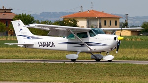 Photo of I-MMCA - Cessna 172N Skyhawk II operated by italfly