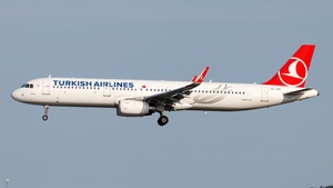 Photo of TC-JSS - Airbus A321-231 operated by Turkish Airlines