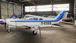 Photo of D-ESEB - Piper PA-28R-200 Cherokee Arrow II operated by Private