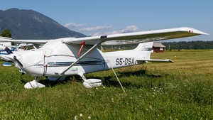 S5-DSA - Cessna 172R Skyhawk