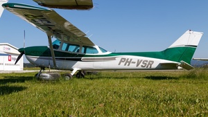 Photo of PH-VSR - Reims-Cessna F172P Skyhawk II operated by Private