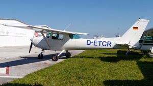 Photo of D-ETCR - Cessna 152 operated by Air Munich Aviation - Flugschule Jesenwang