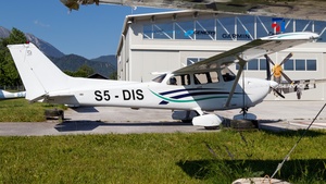 Photo of S5-DIS - Cessna 172S Skyhawk SP operated by Private