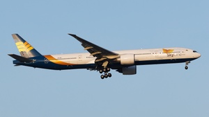 UR-AZR