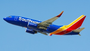 Photo of N7847A - Boeing 737-752 operated by Southwest Airlines