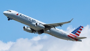 Photo of N102NN - Airbus A321-231 operated by American Airlines
