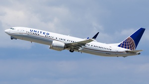 Photo of N37513 - Boeing 737 MAX 9 operated by United Airlines