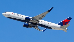 Photo of N16065 - Boeing 767-332(ER) operated by Delta Air Lines
