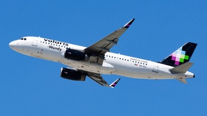 Photo of XA-VLL - Airbus A320-233 operated by Volaris