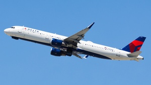 Photo of N310DN - Airbus A321-211 operated by Delta Air Lines