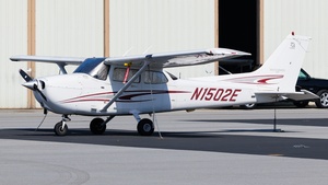 Photo of N1502E - Cessna 172S Skyhawk SP operated by Elizabeth City State University