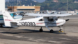 Photo of N30383 - Cessna 162 Skycatcher operated by Private
