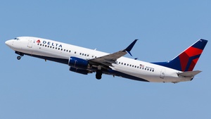 Photo of N374DA - Boeing 737-832 operated by Delta Air Lines