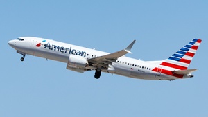 Photo of N329SL - Boeing 737 MAX 8 operated by American Airlines