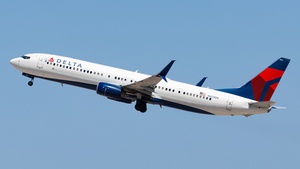 Photo of N823DN - Boeing 737-932(ER) operated by Delta Air Lines
