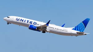 Photo of N37521 - Boeing 737 MAX 9 operated by United Airlines