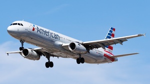 Photo of N982VJ - Airbus A321-231 operated by American Airlines