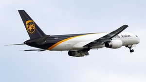 Photo of N450UP - Boeing 757-24APF operated by UPS United Parcel Service