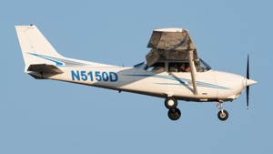 Photo of N5150D - Cessna 172N Skyhawk operated by Plus One Flyers