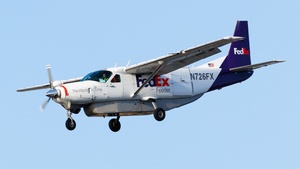 Photo of N726FX - Cessna 208B Super Cargomaster operated by FedEx Feeder (opb West Air)