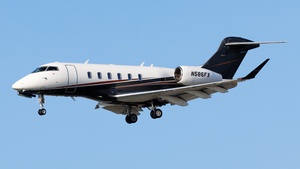 Photo of N586FX - Bombardier Challenger 350 operated by Flexjet