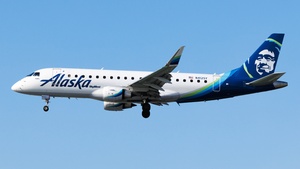 Photo of N412SY - Embraer ERJ-175LR operated by Alaska Airlines (opb Skywest Airlines)