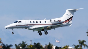 Photo of N467QS - Embraer Phenom 300 operated by NetJets
