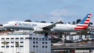 Photo of N903AA - Airbus A321-231 operated by American Airlines