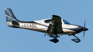 Photo of N804DL - Cirrus SR22T G6 GTS operated by Private