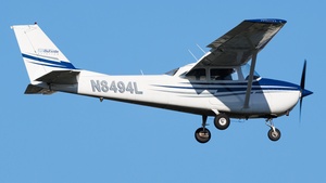 Photo of N8494L - Cessna 172I Skyhawk operated by Fun Outside Aviation