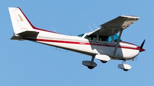 Photo of N53541 - Cessna 172P Skyhawk II operated by Private