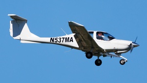 Photo of N537MA - Diamond DA40 Diamond Star operated by Private